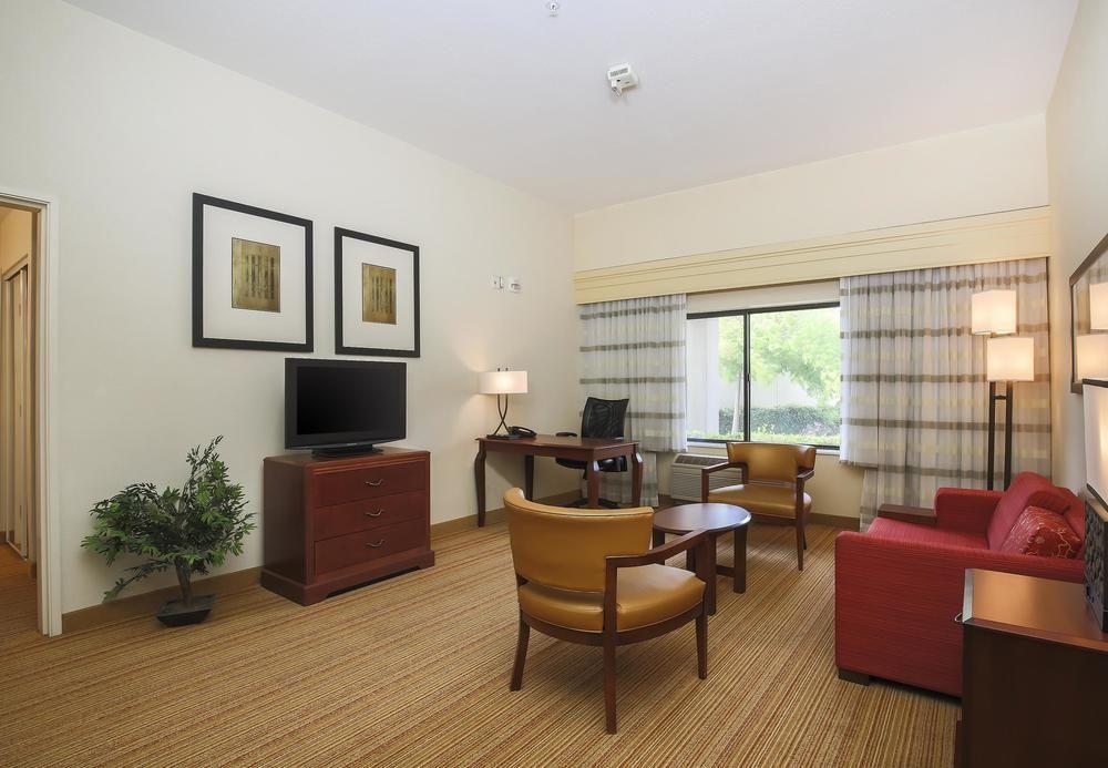 Courtyard By Marriott Salinas Monterey Hotell Eksteriør bilde