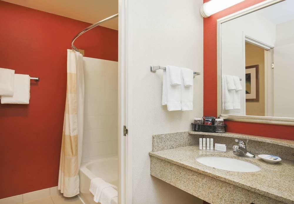 Courtyard By Marriott Salinas Monterey Hotell Eksteriør bilde