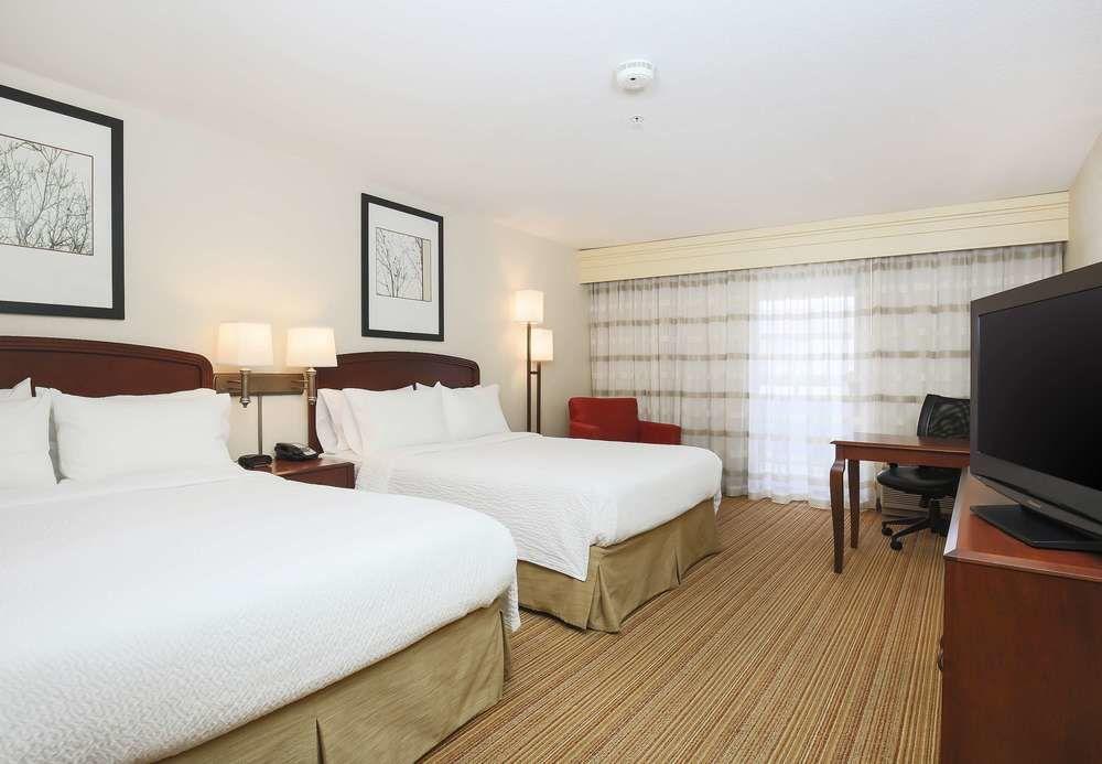 Courtyard By Marriott Salinas Monterey Hotell Eksteriør bilde
