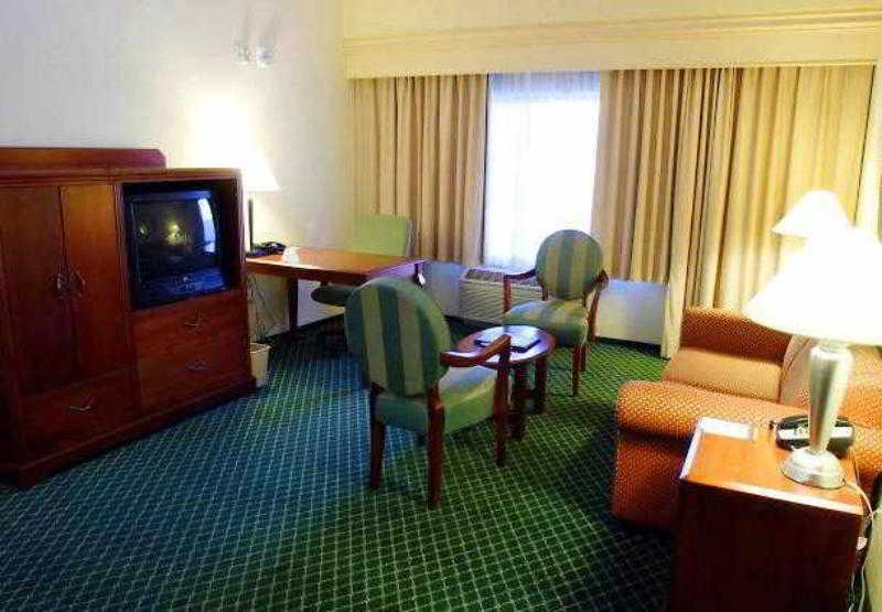 Courtyard By Marriott Salinas Monterey Hotell Rom bilde