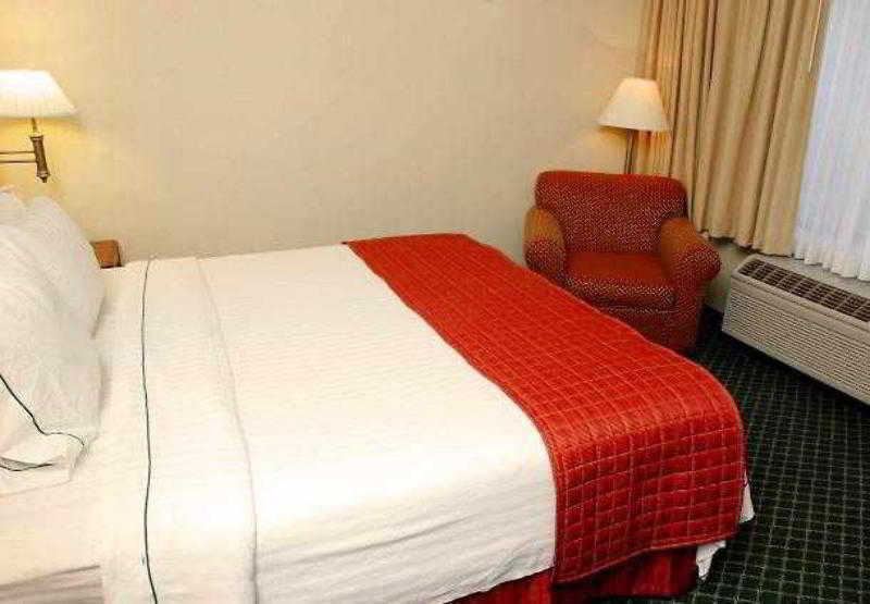 Courtyard By Marriott Salinas Monterey Hotell Rom bilde