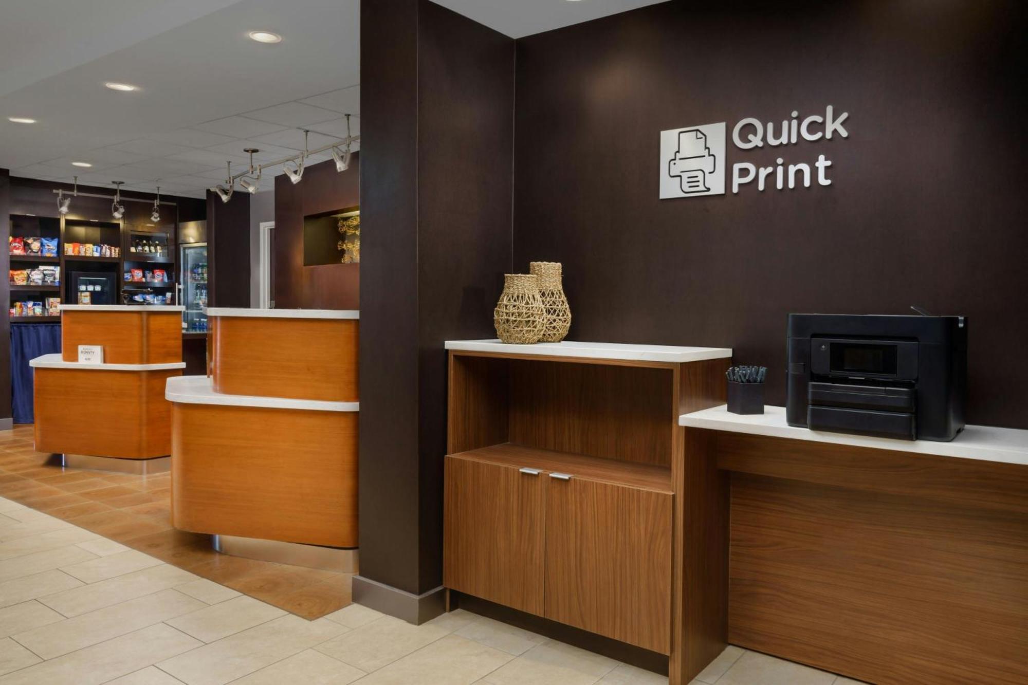 Courtyard By Marriott Salinas Monterey Hotell Eksteriør bilde