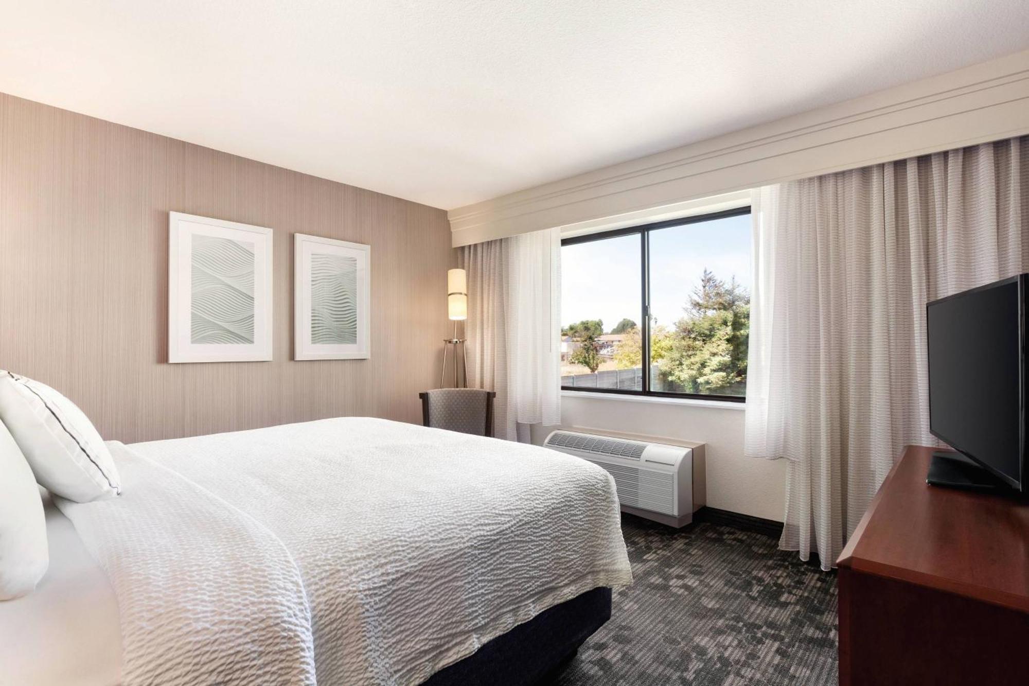 Courtyard By Marriott Salinas Monterey Hotell Eksteriør bilde